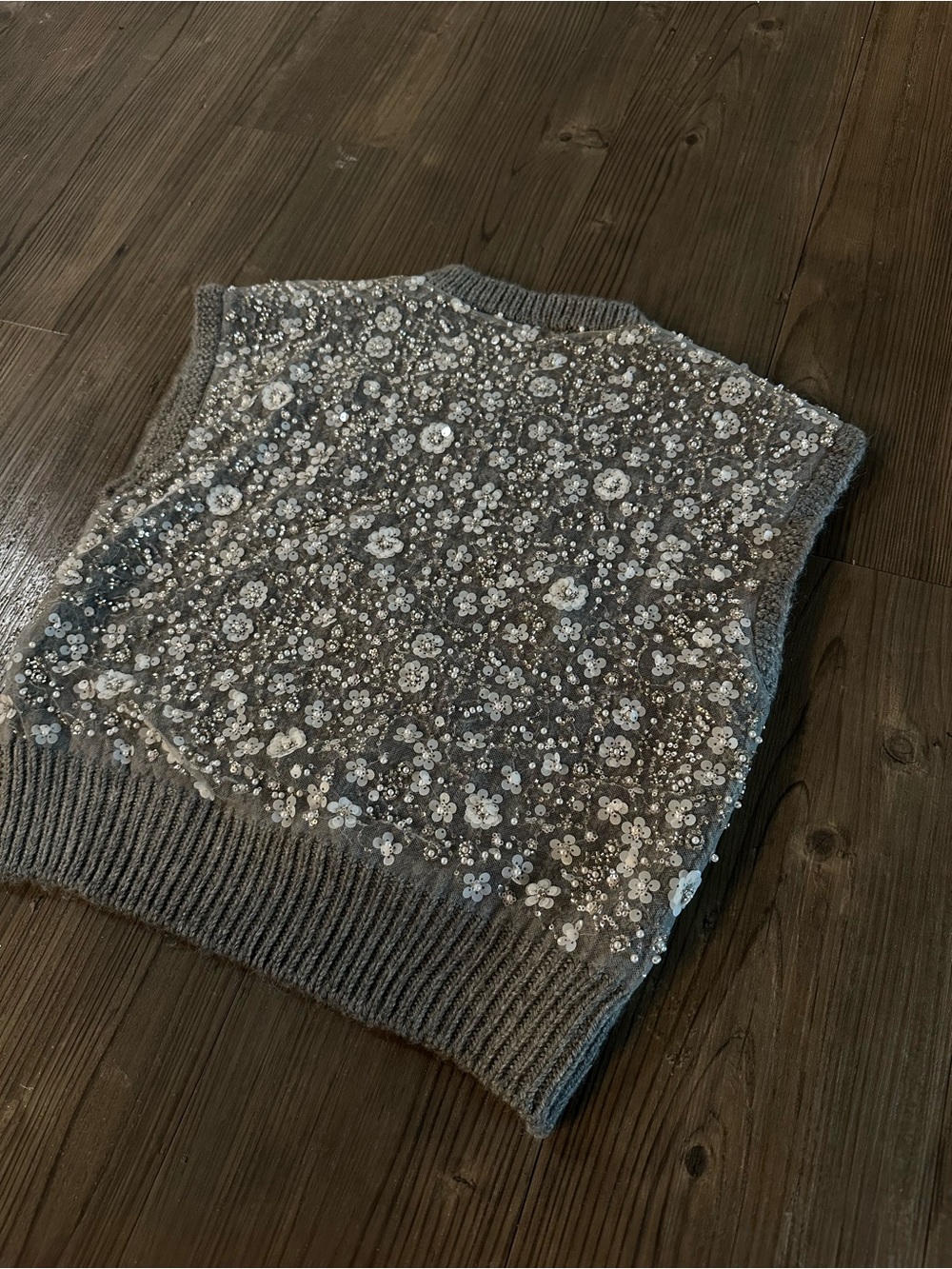 Zara Grey Beaded Knit Sleeveless Vest - Picture 6 of 6
